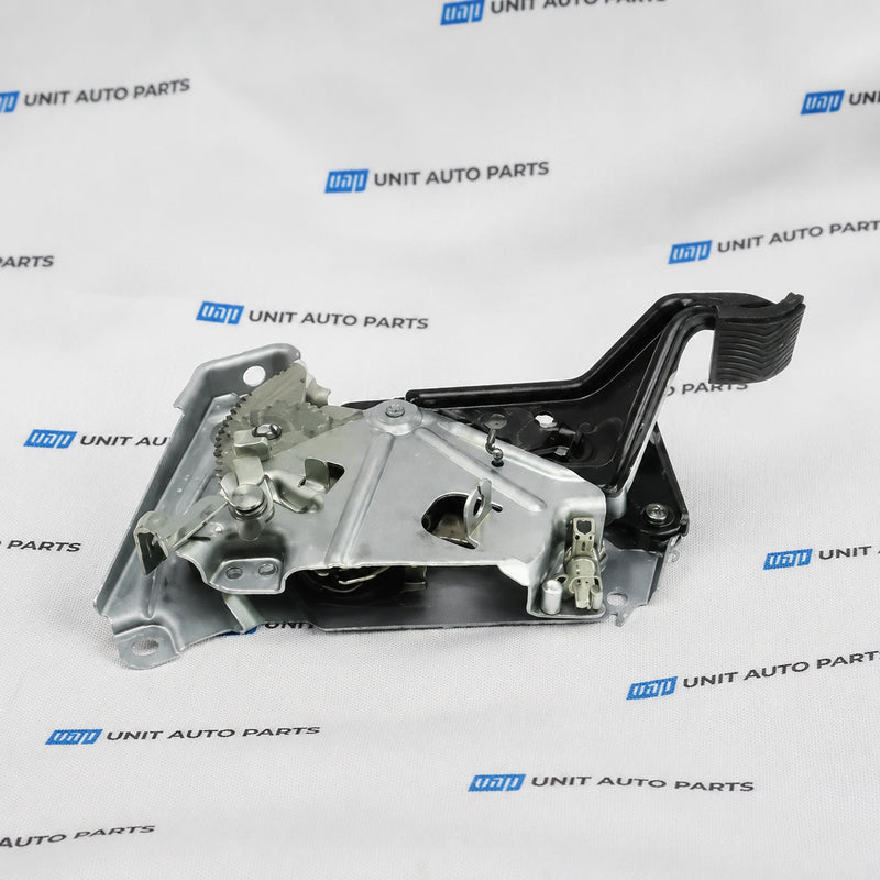 3C3Z-2780-CA Genuine Ford Parking Brake Lever For Excursion 5.4L 6.0L 6.8L 7.3L