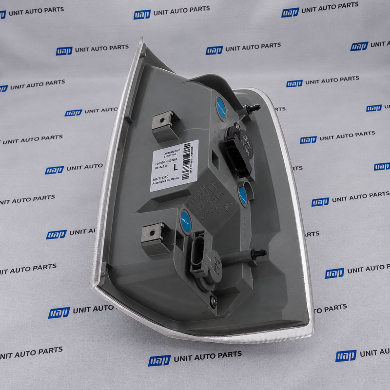 55077743AC Genuine Mopar Tail Stop Backup Lamp For Mitsubishi Raider