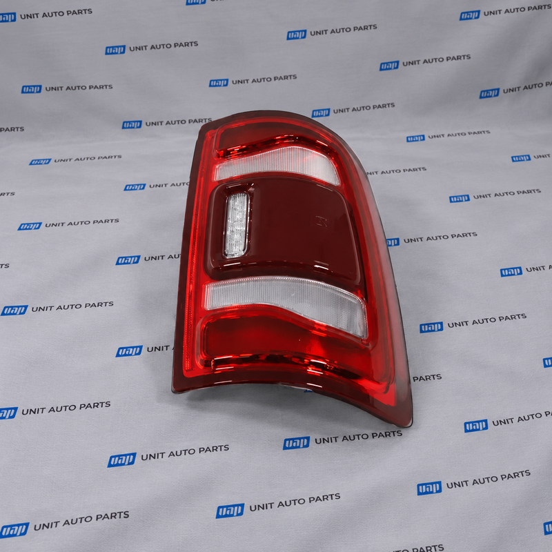 68639088AB Genuine Mopar Tail Lamp For Ram 2500 3500 6.4L 6.7L