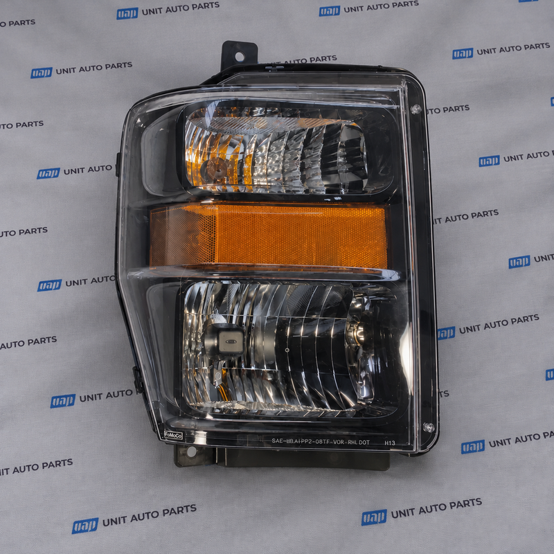 8C3Z-13008-A Genuine Ford Headlamp Assy For F-250 5.4L V8