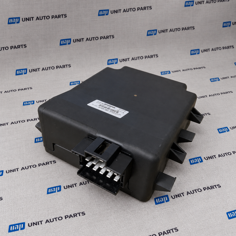Q21-1051-002 Genuine Paccar Control Door Relay Module