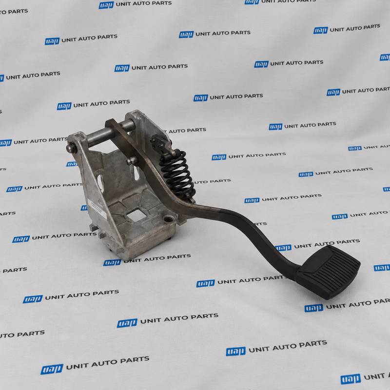 YC3Z-7B633-BA Genuine Ford Clutch Pedal For F-250 F-550 Super Duty 7.3L
