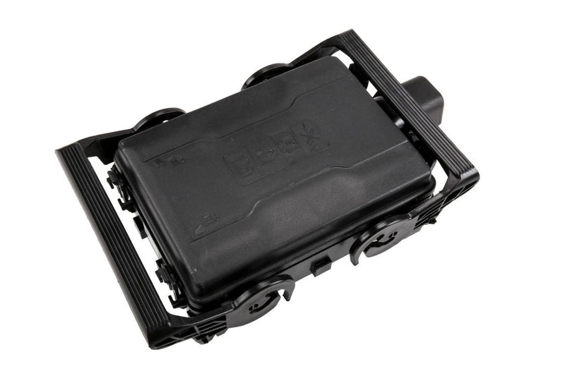84008525 Genuine GM Engine Wiring Harness Junction Block For Silverado Sierra 4.3L 5.3L 6.2L