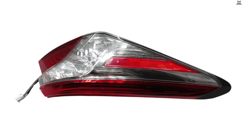 8156006720 Genuine Toyota Driver Side Tail Lamp Assembly For 2018-2021 Camry