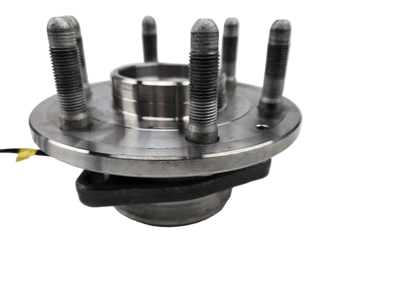 15863441 Genuine GM Front Wheel Hub and Bearing
