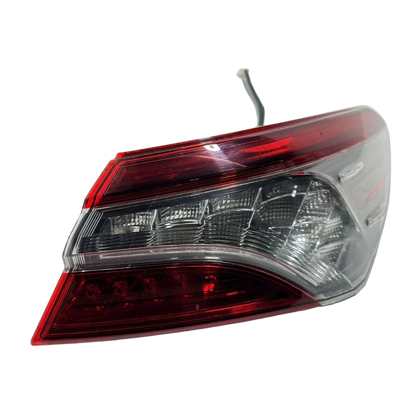 8155006A30 Genuine Toyota Passenger Side Tail Lamp Assembly For 2020-2024 Camry