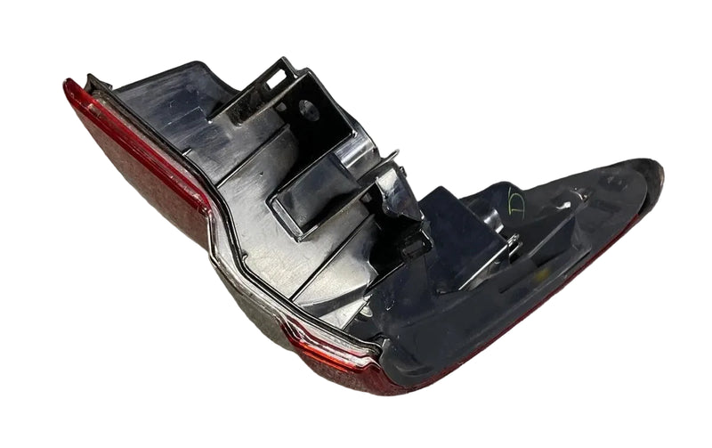 8155006720 Genuine Toyota Passenger Side Tail Lamp Assembly For 2018-2021 Camry