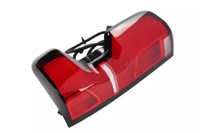86579982 Genuine GM Rear Body Structure Stop Lamp Assembly For Silverado 3500 HD