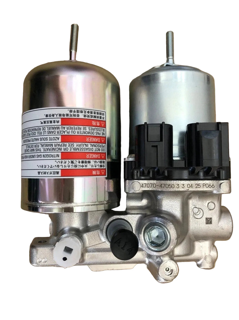 47070-47060 Genuine Toyota Brake Booster Pump For Prius RAV4 iQ