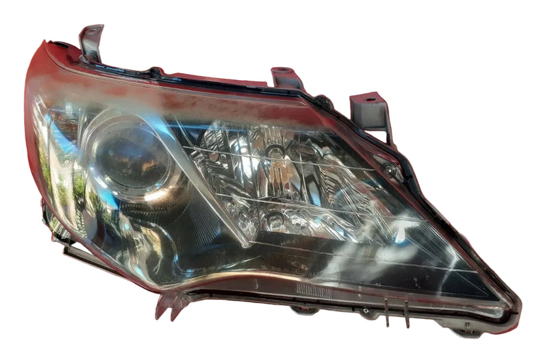 8111006500 Genuine Toyota Passenger Side Headlamp For 2009-2011 Camry