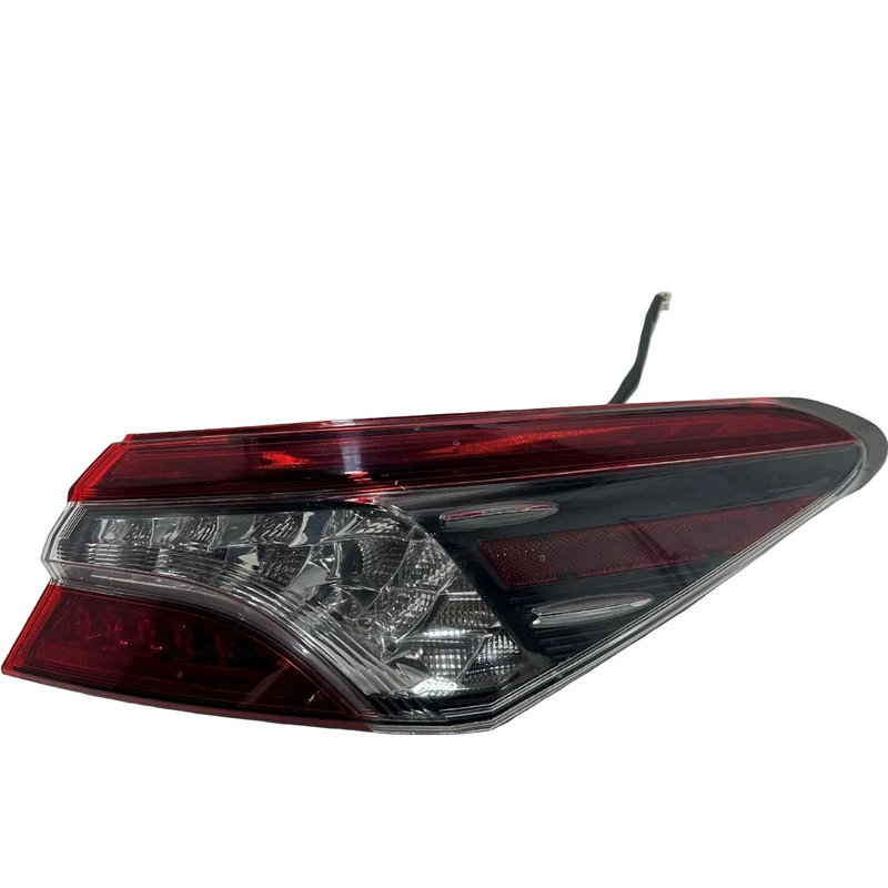 8155006A30 Genuine Toyota Passenger Side Tail Lamp Assembly For 2020-2024 Camry